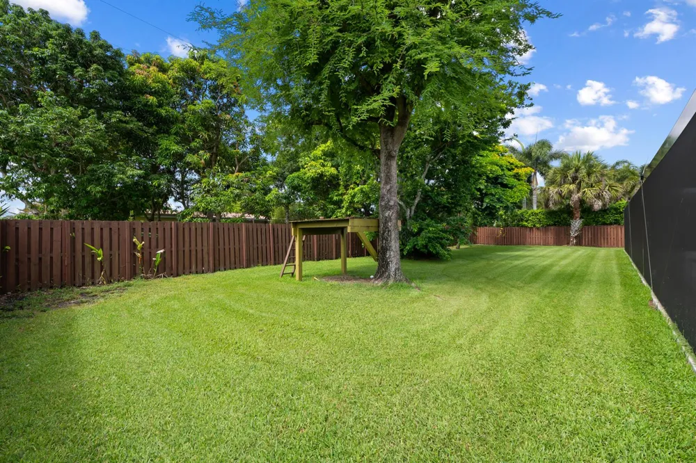 5720 SW 7th Street Plantation, FL 33317