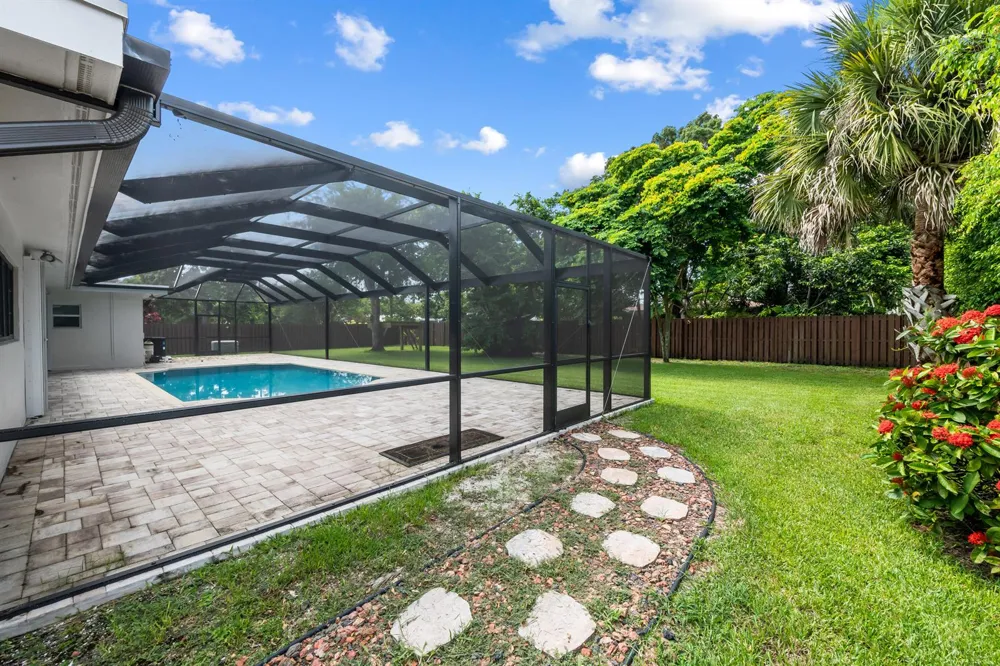 5720 SW 7th Street Plantation, FL 33317