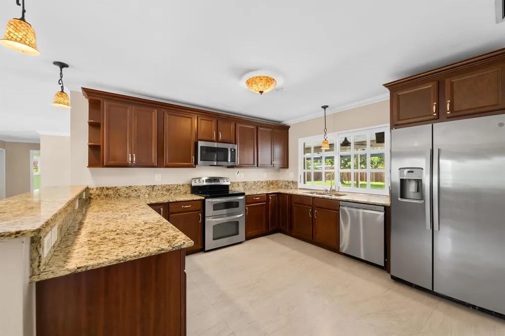 5720 SW 7th Street Plantation, FL 33317