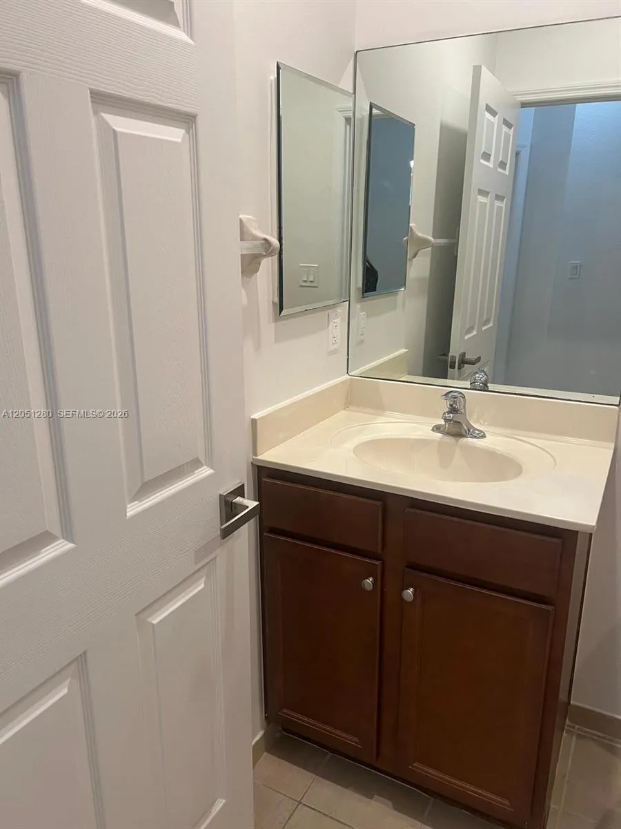 8760 NW 97th Ave #205 Doral, FL 33178
