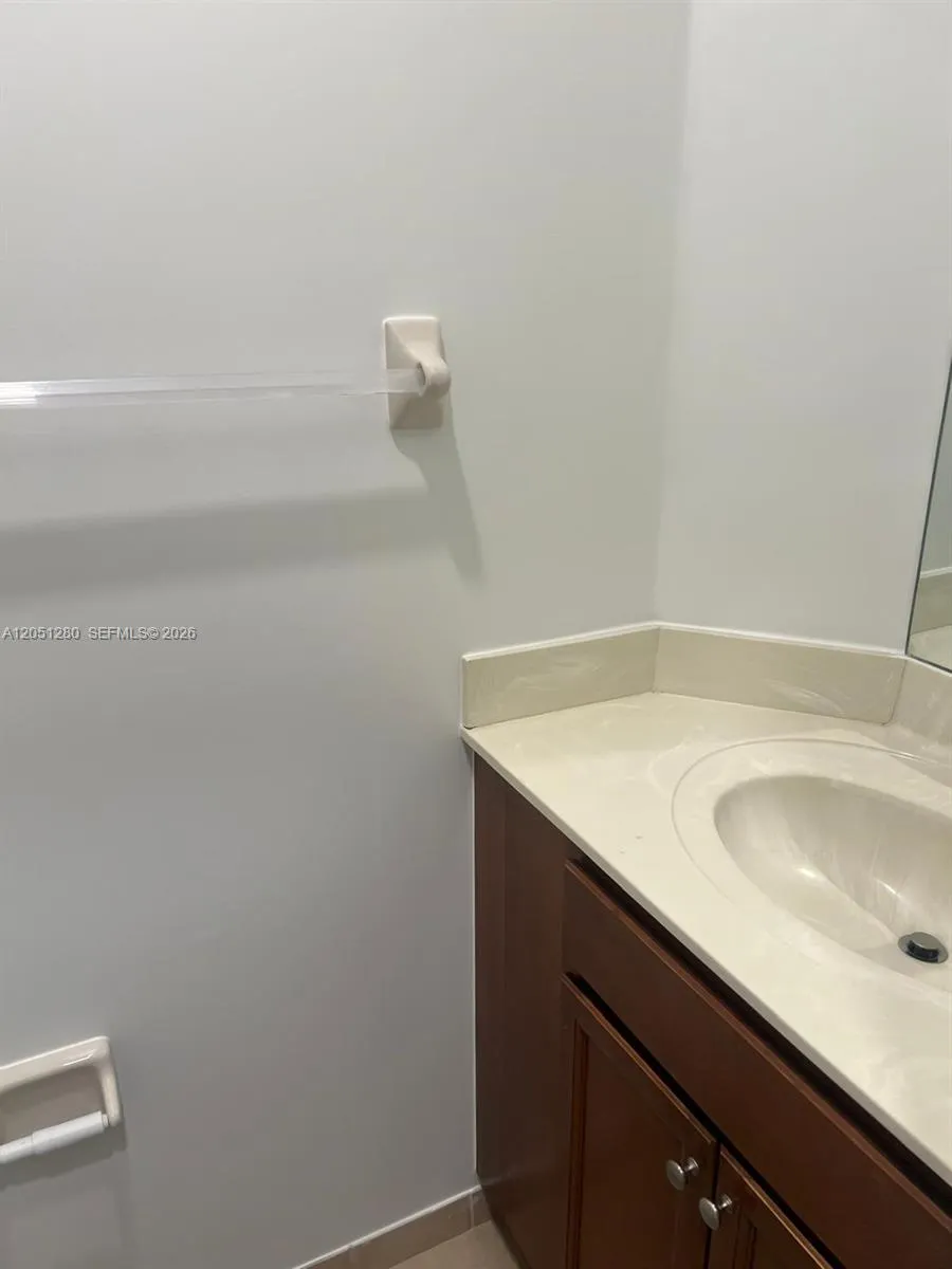 8760 NW 97th Ave #205 Doral, FL 33178
