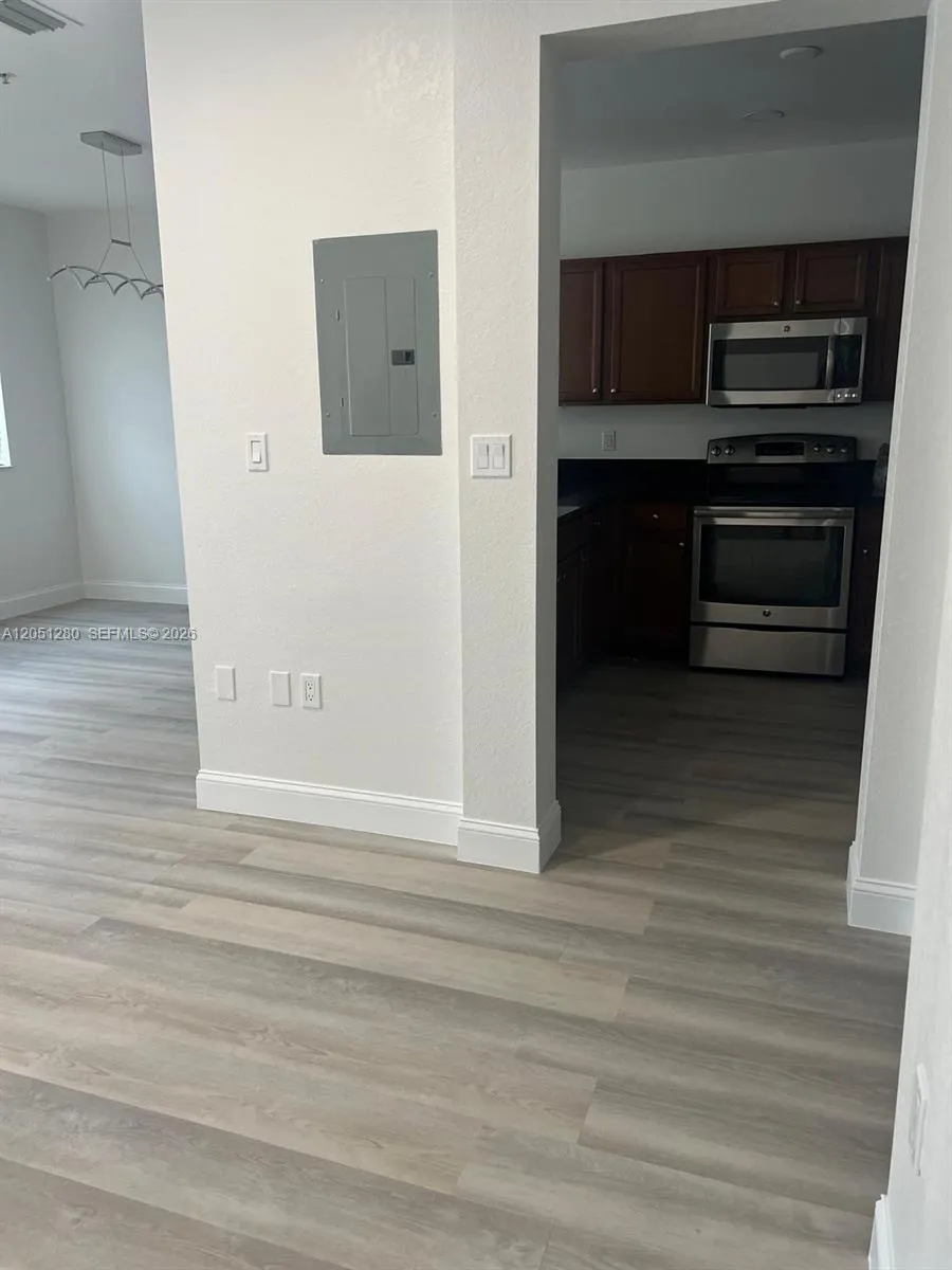 8760 NW 97th Ave #205 Doral, FL 33178
