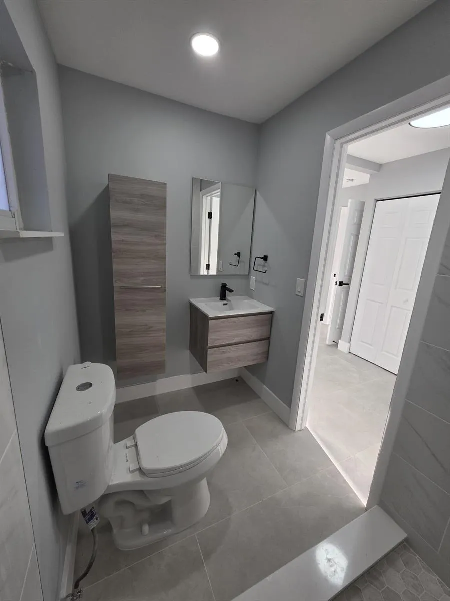 2660 NW 83rd Terrace Coral Springs, FL 33065