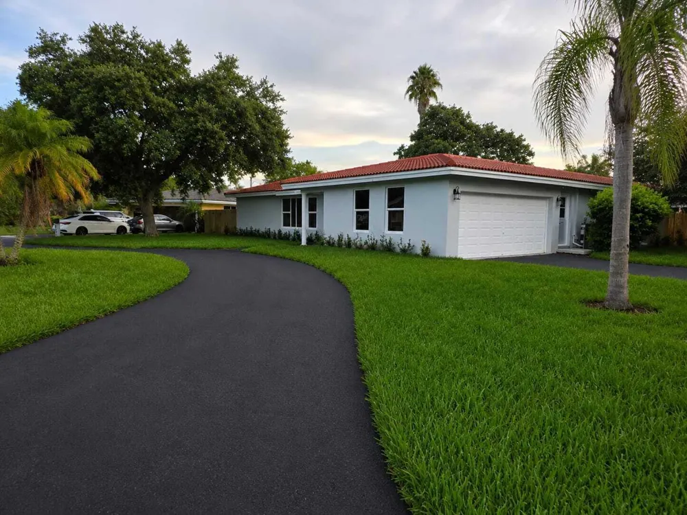 2660 NW 83rd Terrace Coral Springs, FL 33065