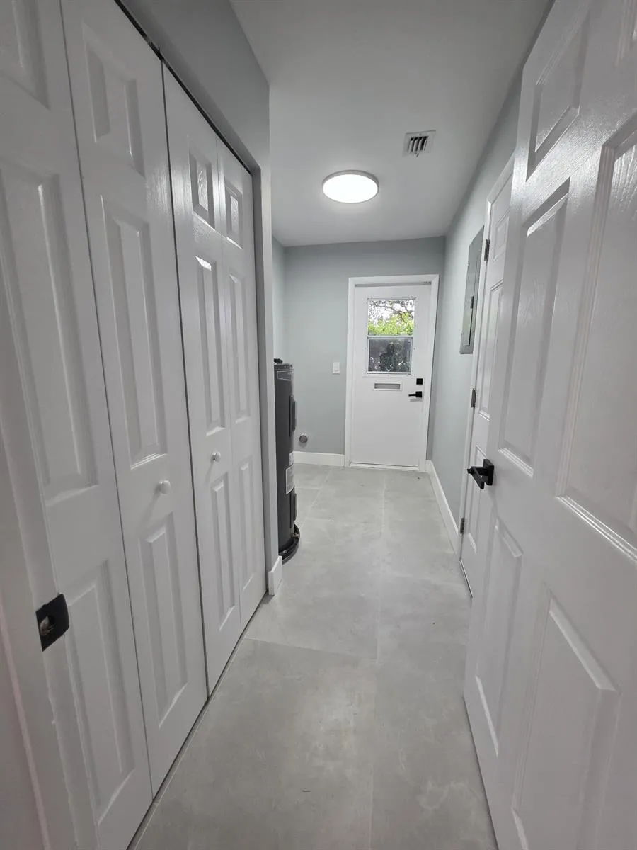 2660 NW 83rd Terrace Coral Springs, FL 33065