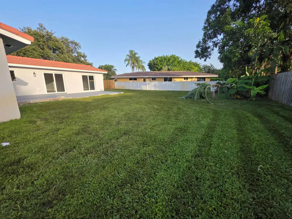 2660 NW 83rd Terrace Coral Springs, FL 33065