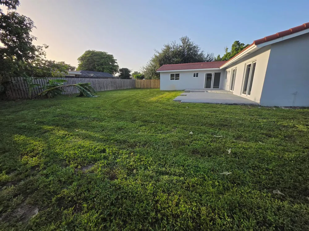2660 NW 83rd Terrace Coral Springs, FL 33065