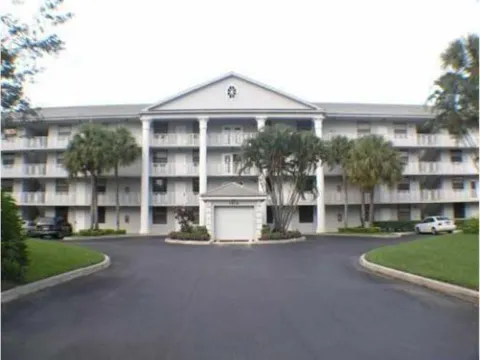 1711 Whitehall Drive #201