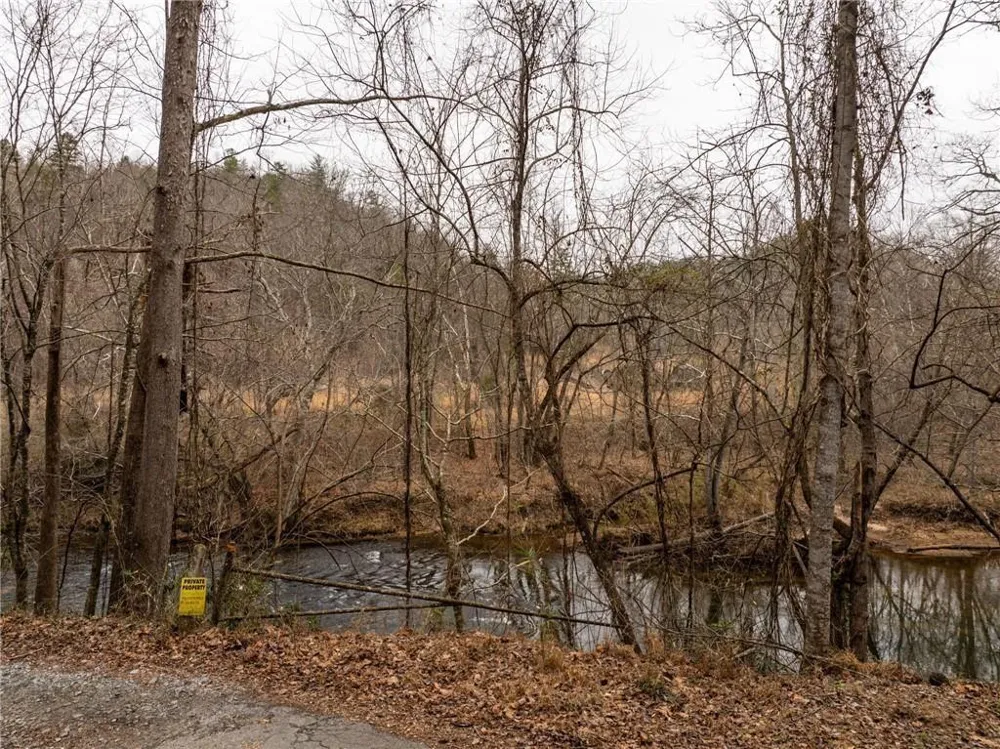 377 Soldiers Path Dahlonega, GA 30533