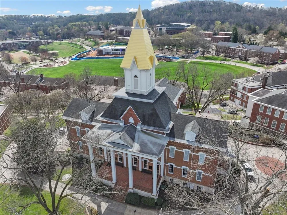 49 Old Stamp Mill Road Dahlonega, GA 30533