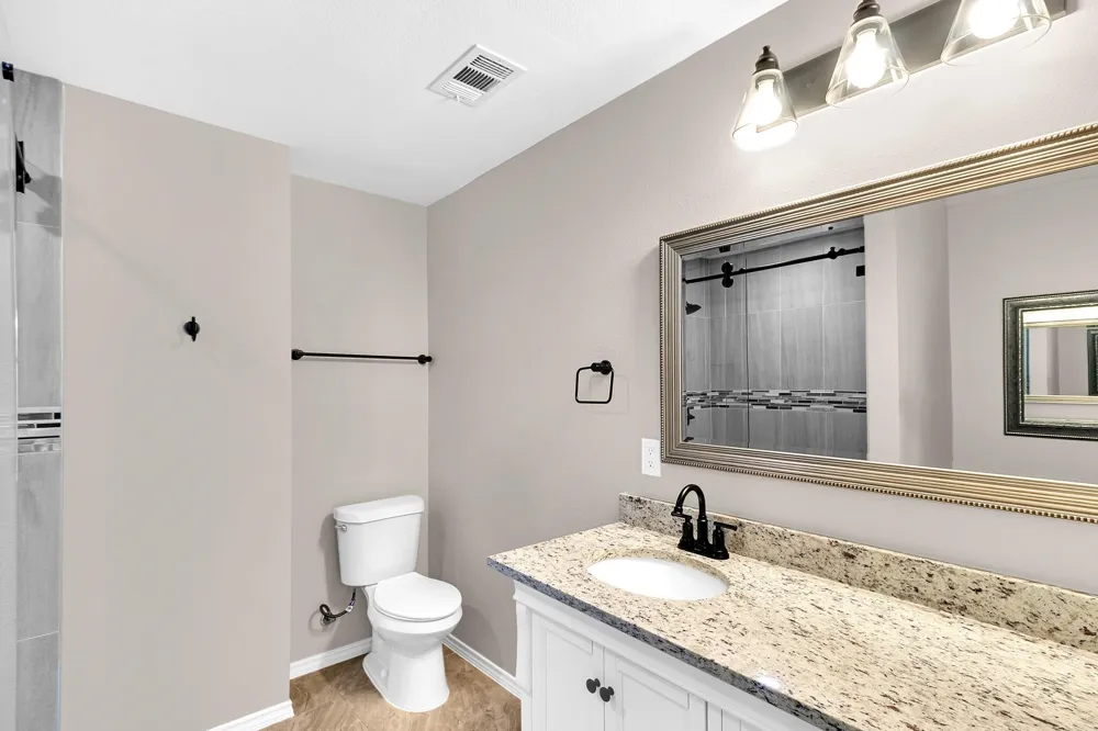 4729 WoodHaven Lane Haltom City, TX 76137