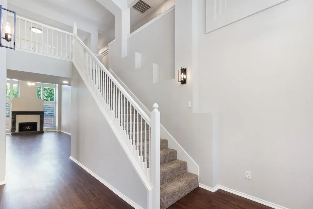 4729 WoodHaven Lane Haltom City, TX 76137