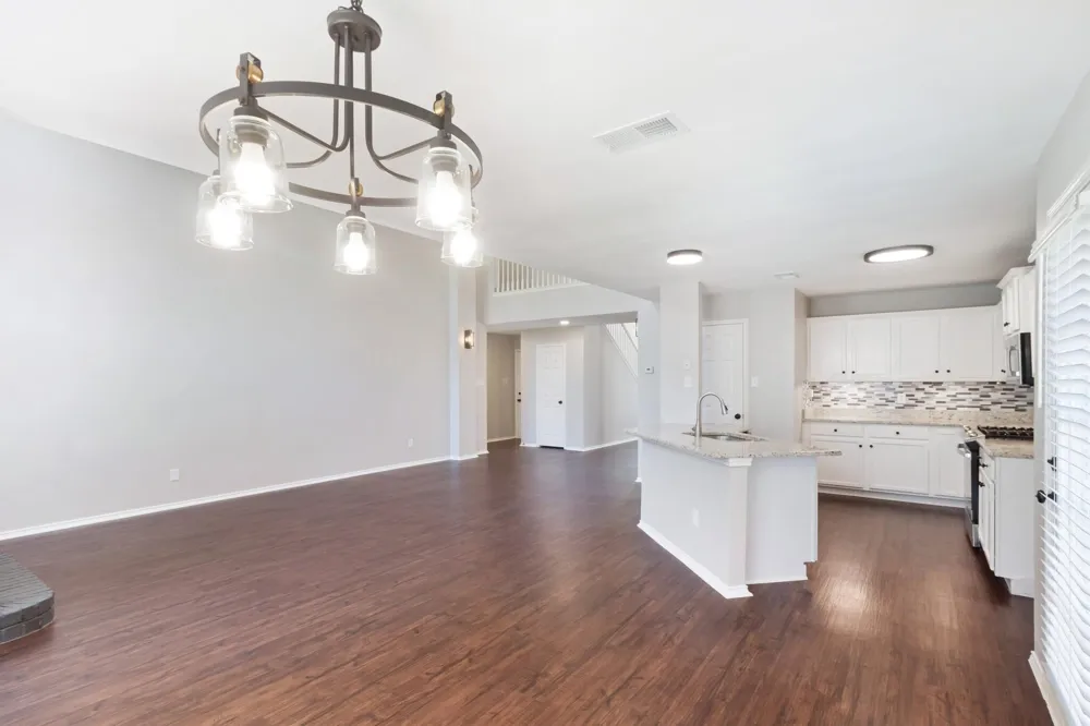 4729 WoodHaven Lane Haltom City, TX 76137