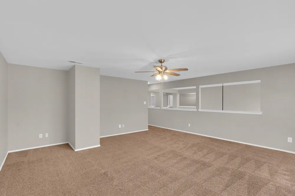 4729 WoodHaven Lane Haltom City, TX 76137