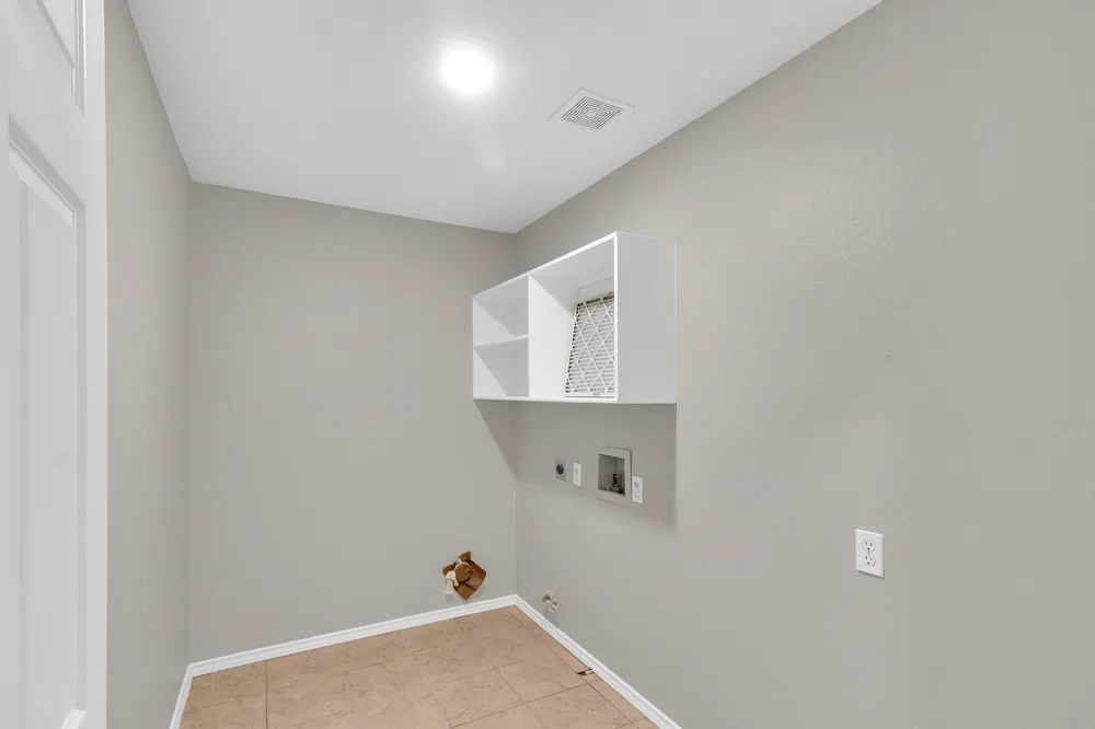 4729 WoodHaven Lane Haltom City, TX 76137