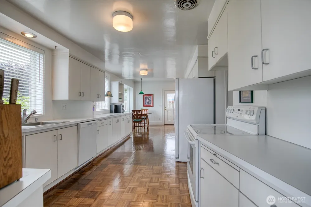 709 "N" STREET Aberdeen, WA 98520