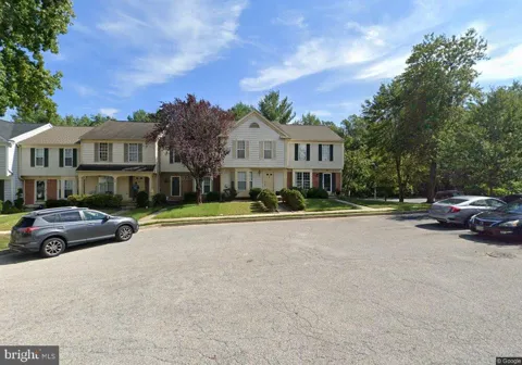 33 HIDDENCREEK COURT