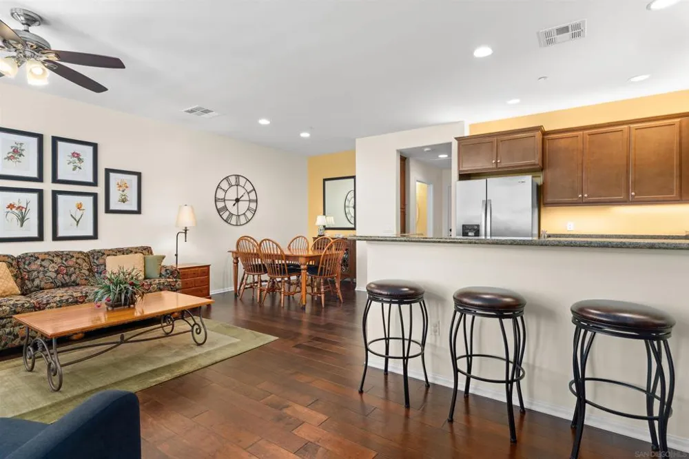 10782 New Grove Trl #84 Carmel Valley, CA 92130