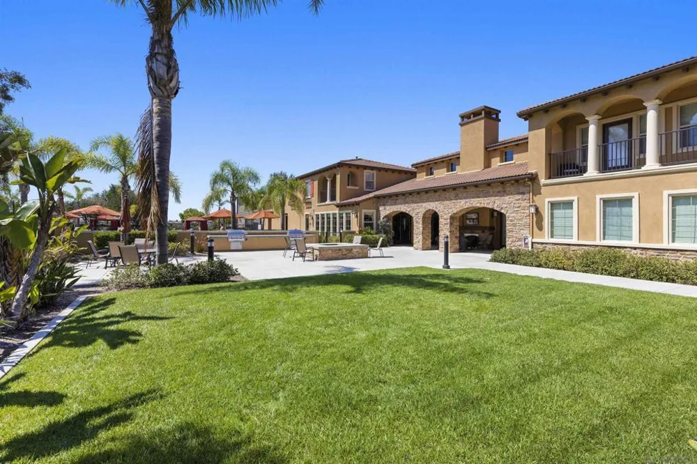 10782 New Grove Trl #84 Carmel Valley, CA 92130