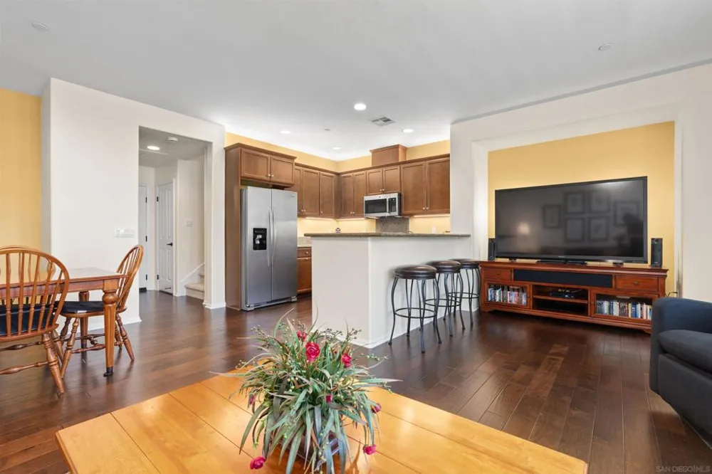 10782 New Grove Trl #84 Carmel Valley, CA 92130