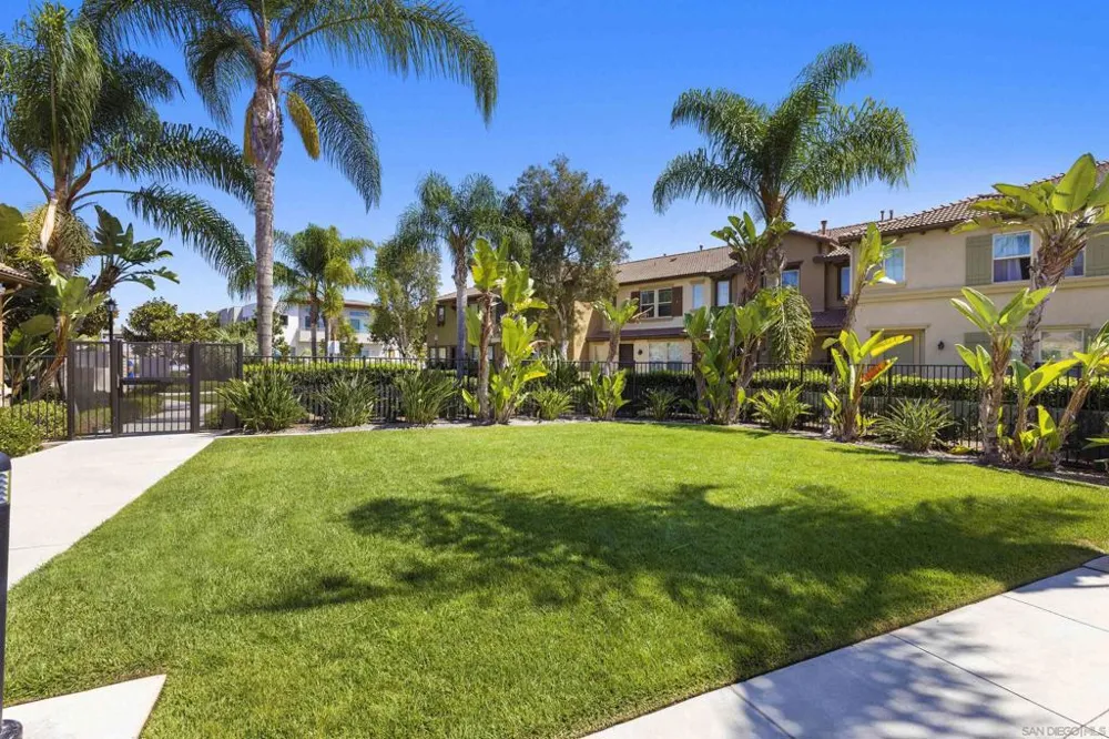 10782 New Grove Trl #84 Carmel Valley, CA 92130