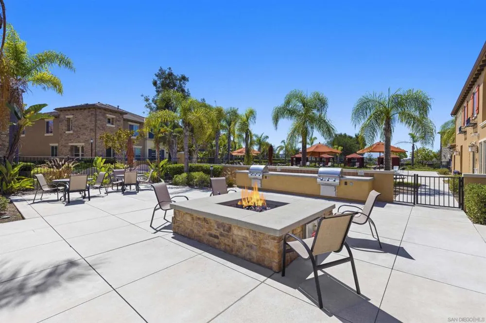 10782 New Grove Trl #84 Carmel Valley, CA 92130