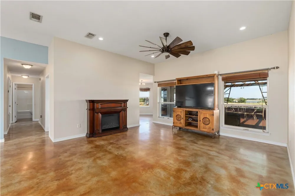 700 Fm 1783 Gatesville, TX 76528