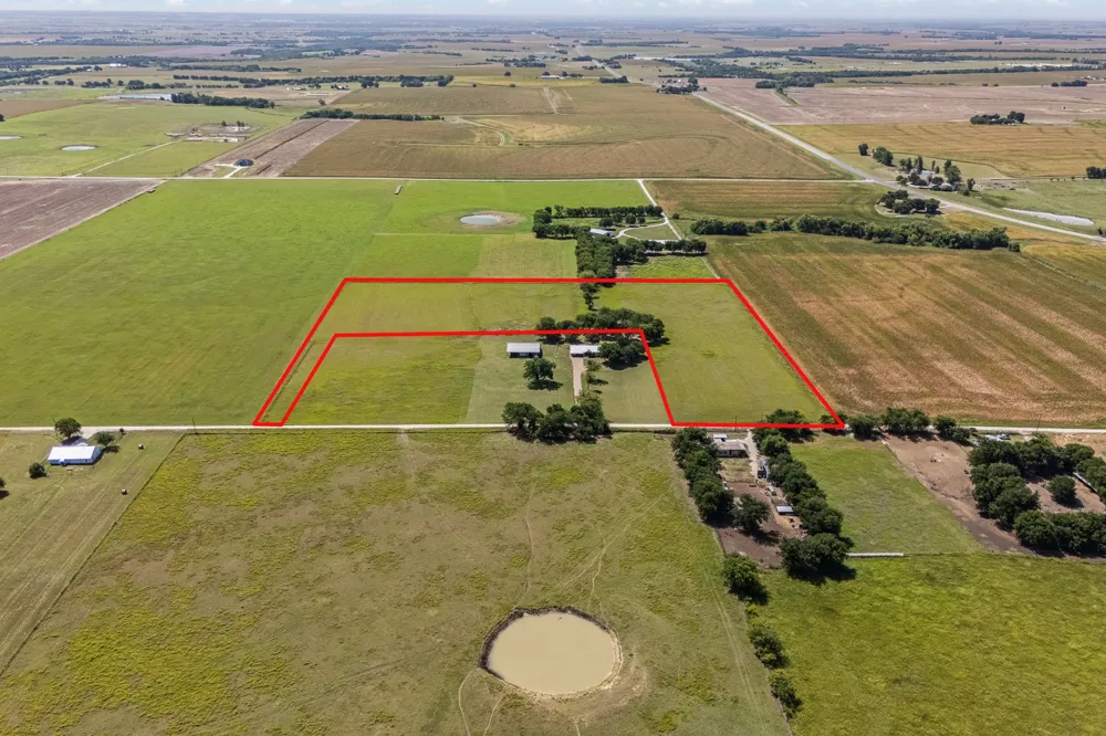 HCR 4123. Itasca, TX 76055