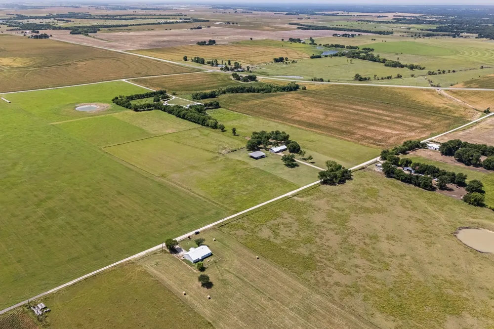 HCR 4123. Itasca, TX 76055