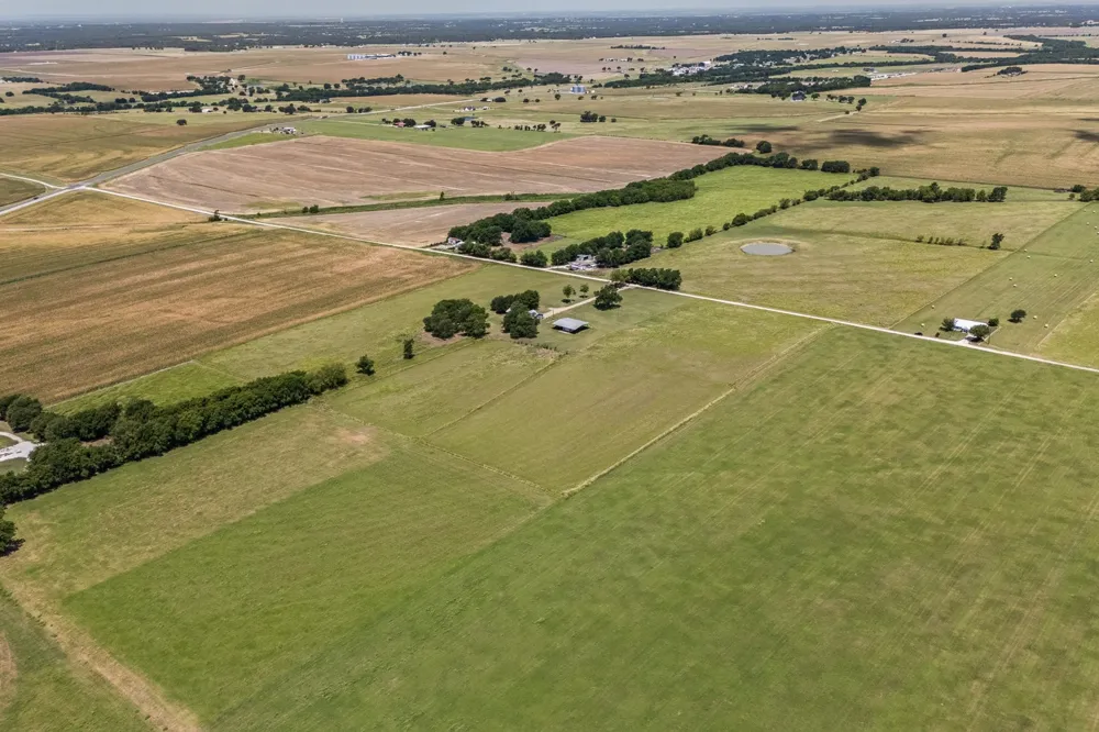 HCR 4123. Itasca, TX 76055