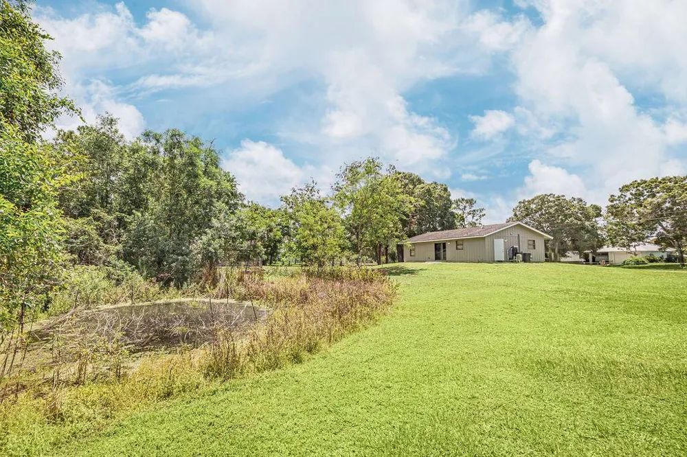 18565 47th Court Loxahatchee, FL 33470