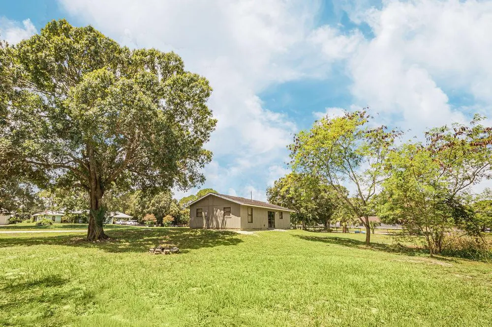 18565 47th Court Loxahatchee, FL 33470