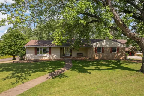 2878 Meadowlark Lane
