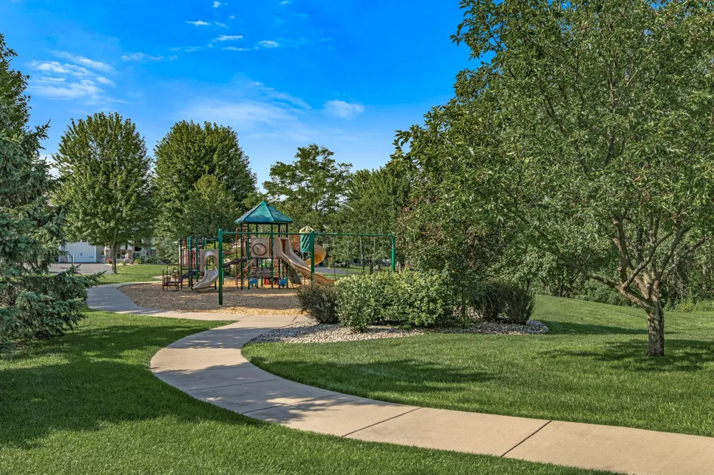 3375 Maureen Lane Stillwater, MN 55082