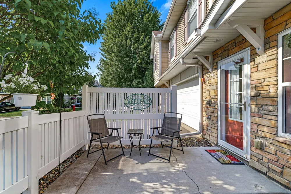 3375 Maureen Lane Stillwater, MN 55082