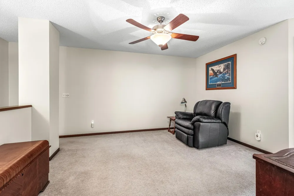 3375 Maureen Lane Stillwater, MN 55082