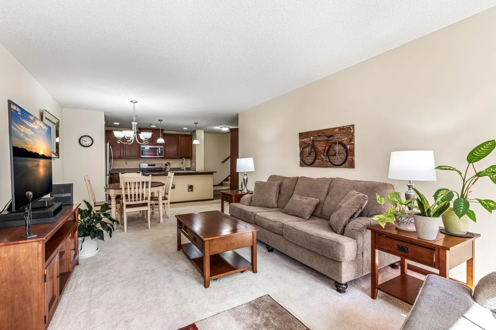 3375 Maureen Lane Stillwater, MN 55082