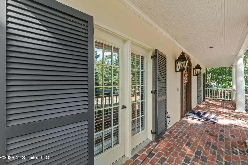 16 Dunleith Court Hattiesburg, MS 39402