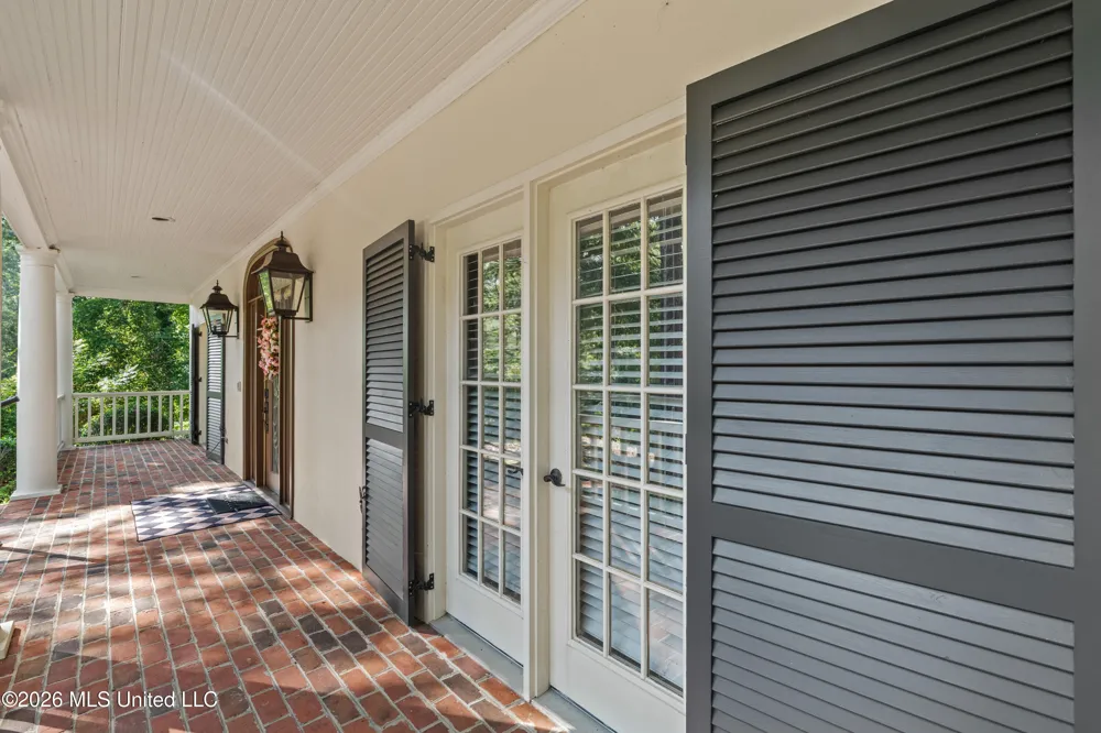 16 Dunleith Court Hattiesburg, MS 39402