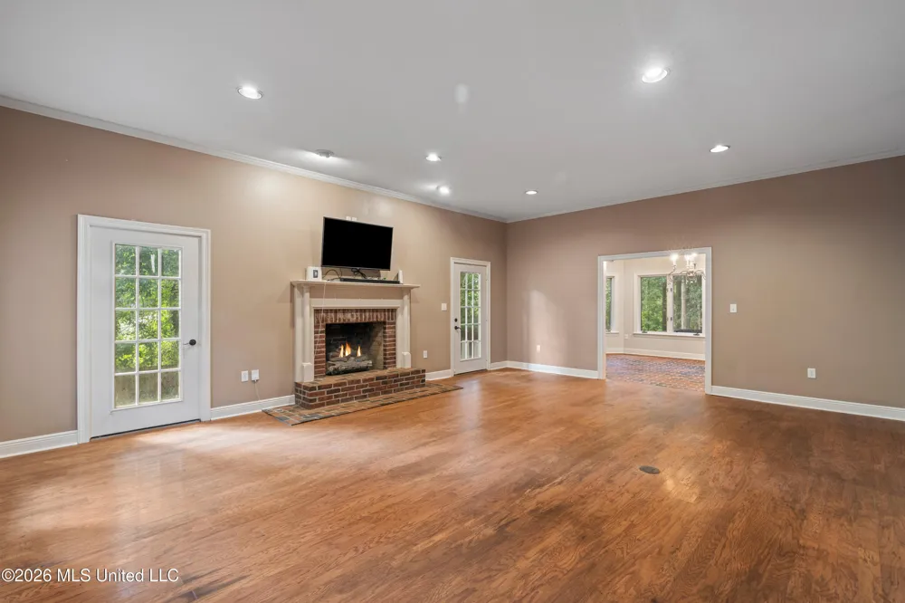 16 Dunleith Court Hattiesburg, MS 39402