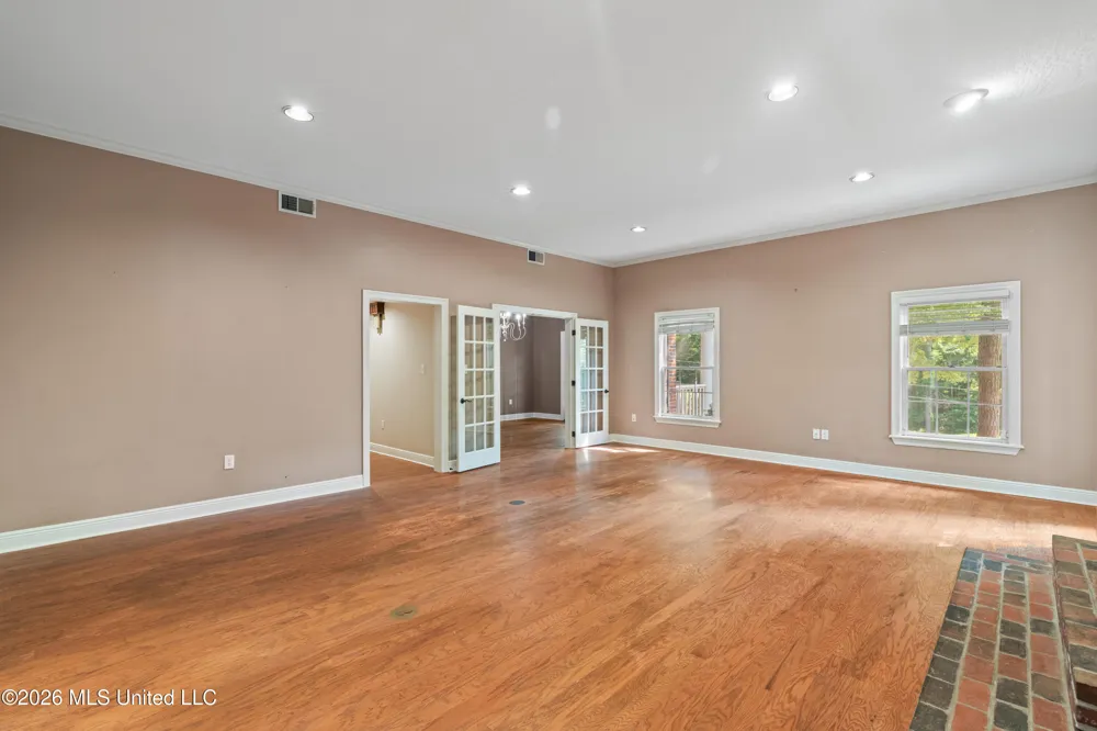 16 Dunleith Court Hattiesburg, MS 39402