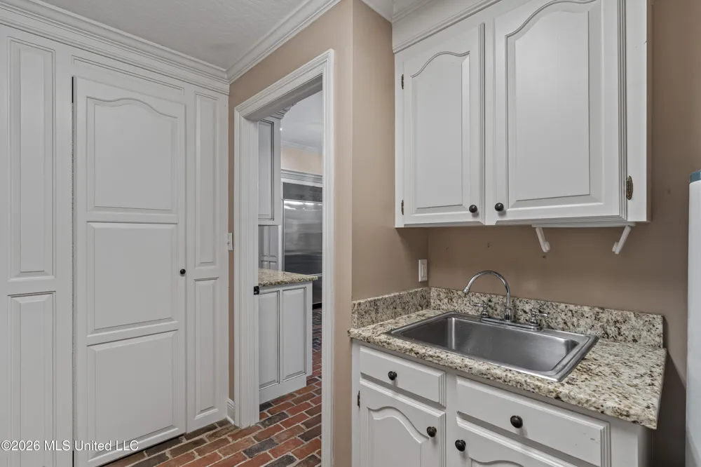 16 Dunleith Court Hattiesburg, MS 39402