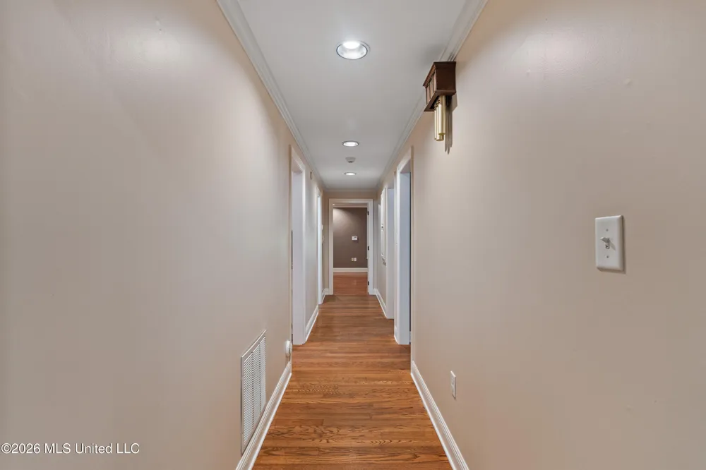 16 Dunleith Court Hattiesburg, MS 39402