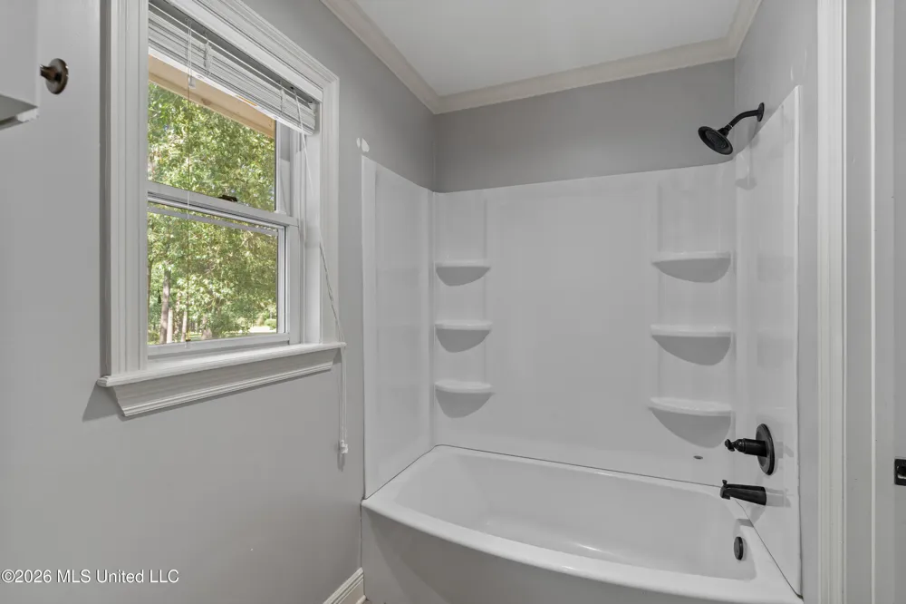 16 Dunleith Court Hattiesburg, MS 39402