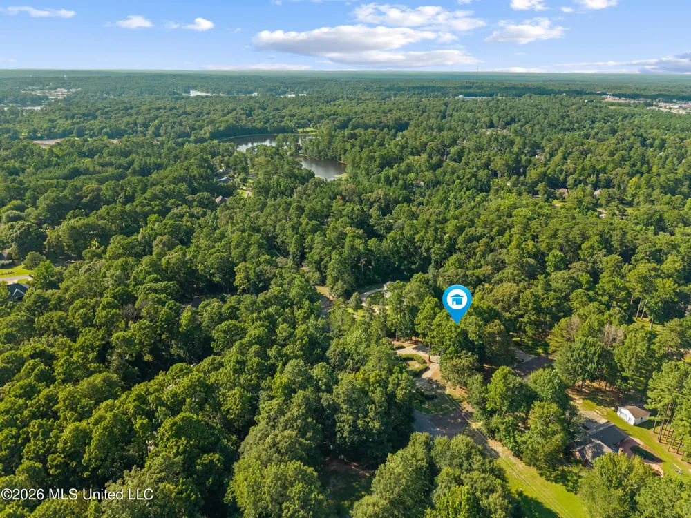 16 Dunleith Court Hattiesburg, MS 39402