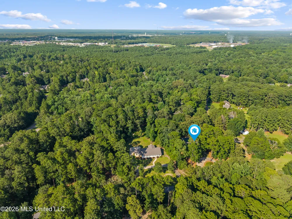 16 Dunleith Court Hattiesburg, MS 39402