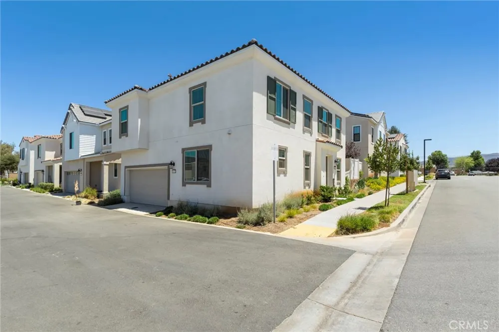 34432 Granite Rd. Yucaipa, CA 92399
