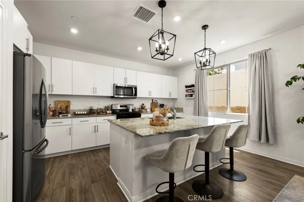 34432 Granite Rd. Yucaipa, CA 92399