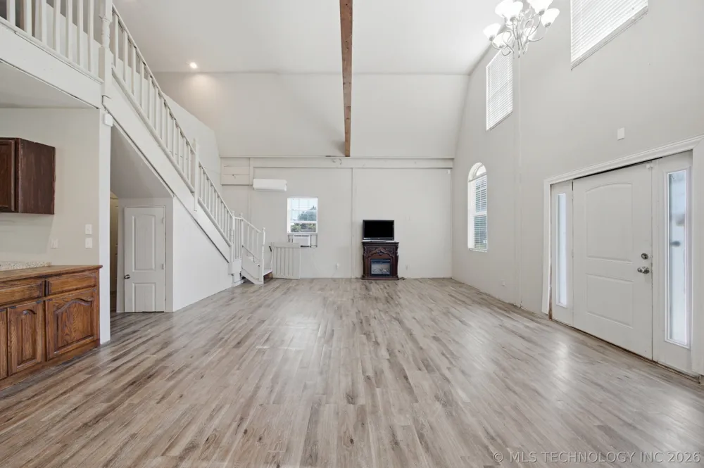2302 E 96th Street Sperry, OK 74073