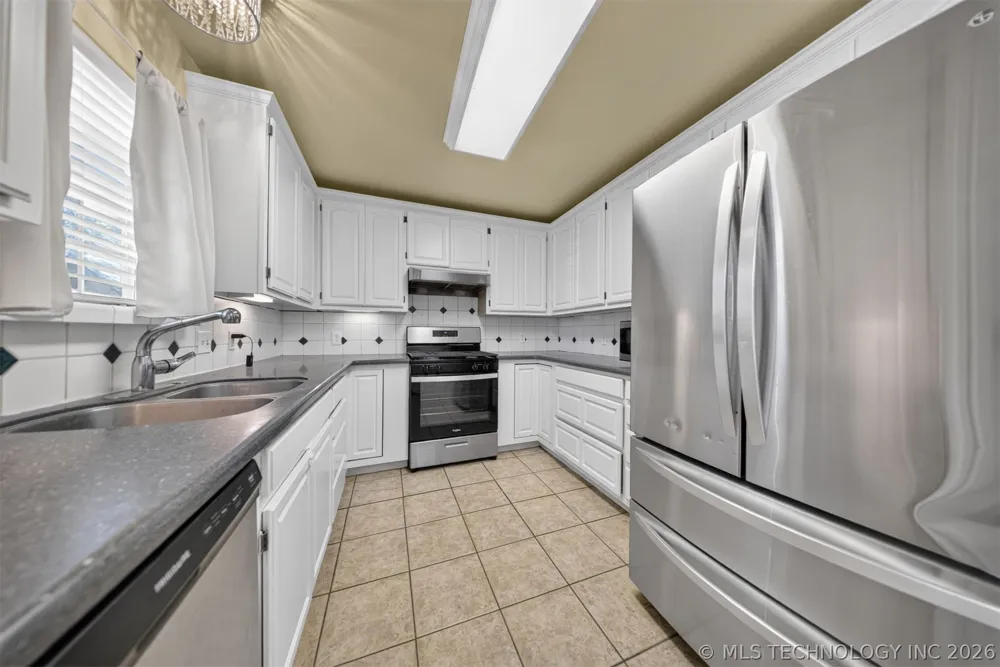 1102 W 20th Street Claremore, OK 74017